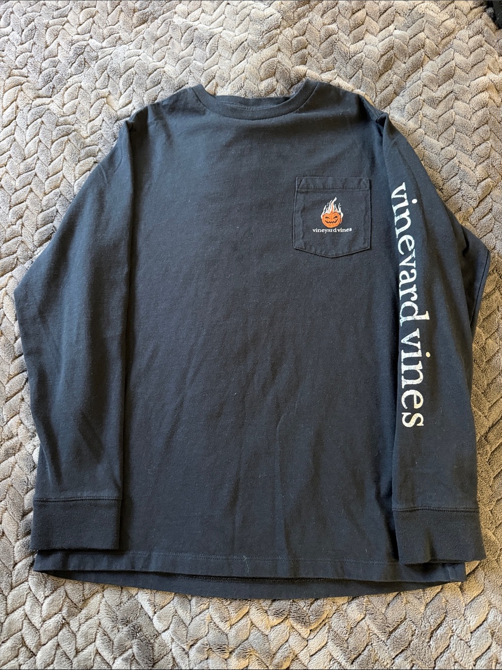 Vineyard Vines Halloween Long-Sleeve Tee Youth Large